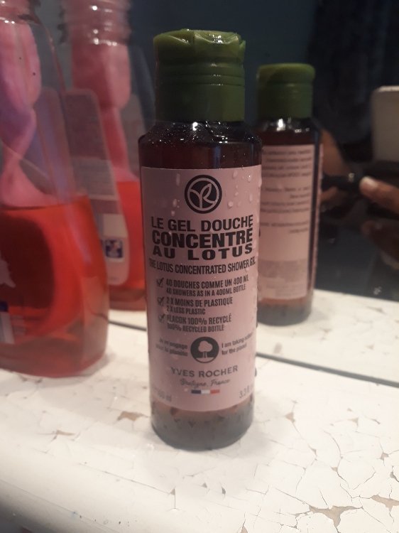 Le Gel de Douche Concentré au Lotus – 100 ml